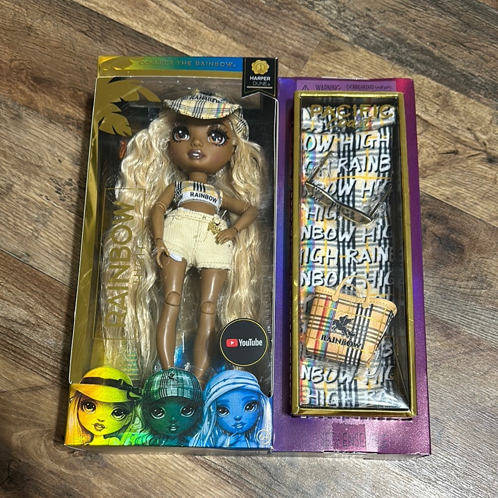 Rainbow High- Pacific Coast Harper Dune Doll Set